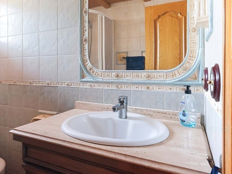 Villa for Sale in Bigastro, Alicante 26