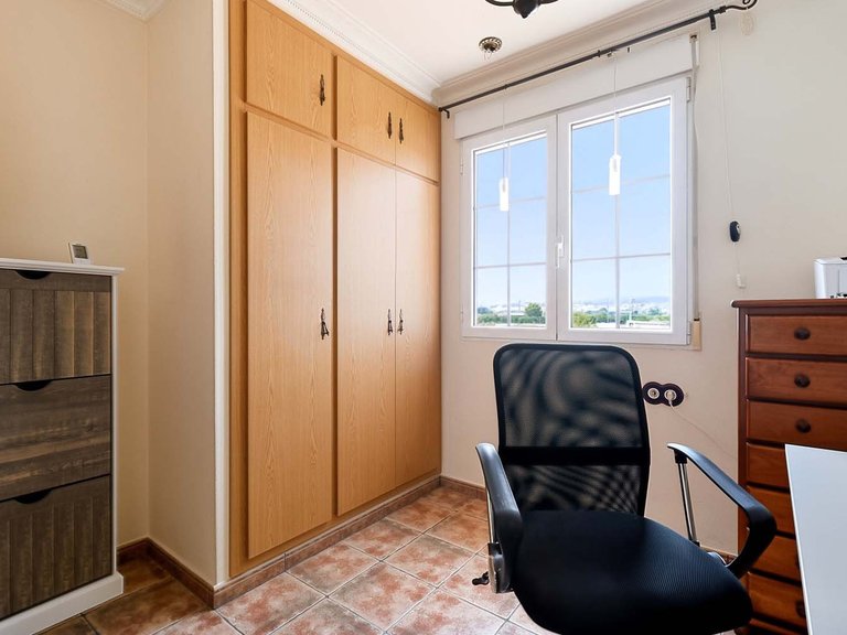 Villa for Sale in Bigastro, Alicante 28