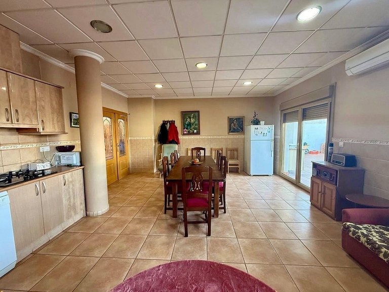 Town House for Sale in Pinoso, Alicante 10
