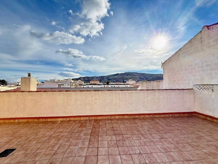 Town House for Sale in Pinoso, Alicante 4