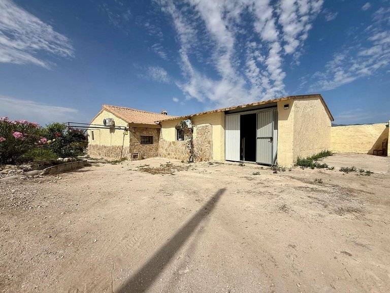 Villa for Sale in Abanilla, Murcia 2