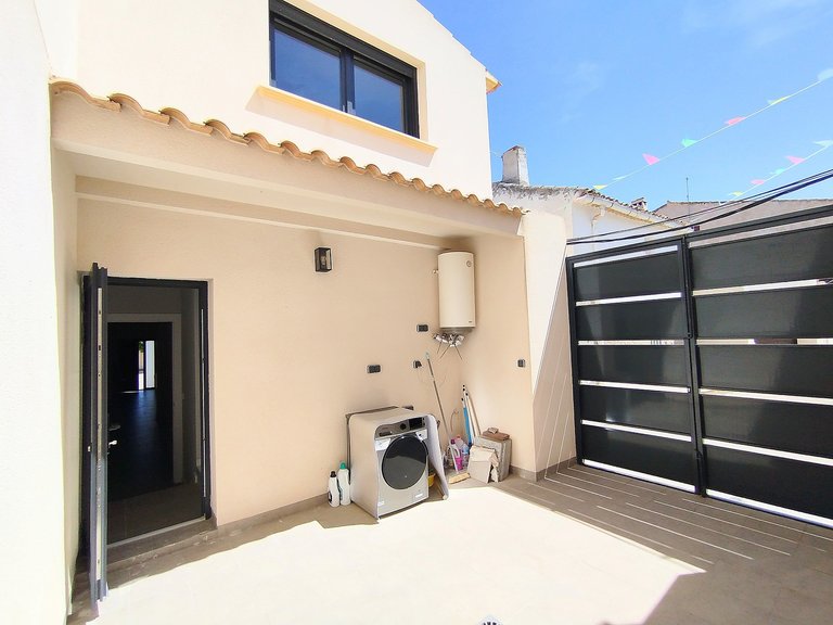 Town House for Sale in Pinoso, Alicante 4