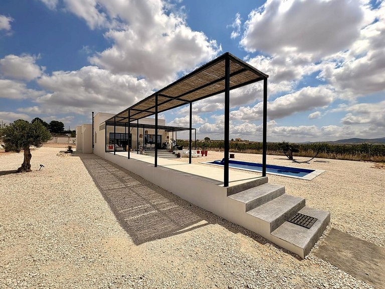 Villa for Sale in Pinoso, Alicante 8