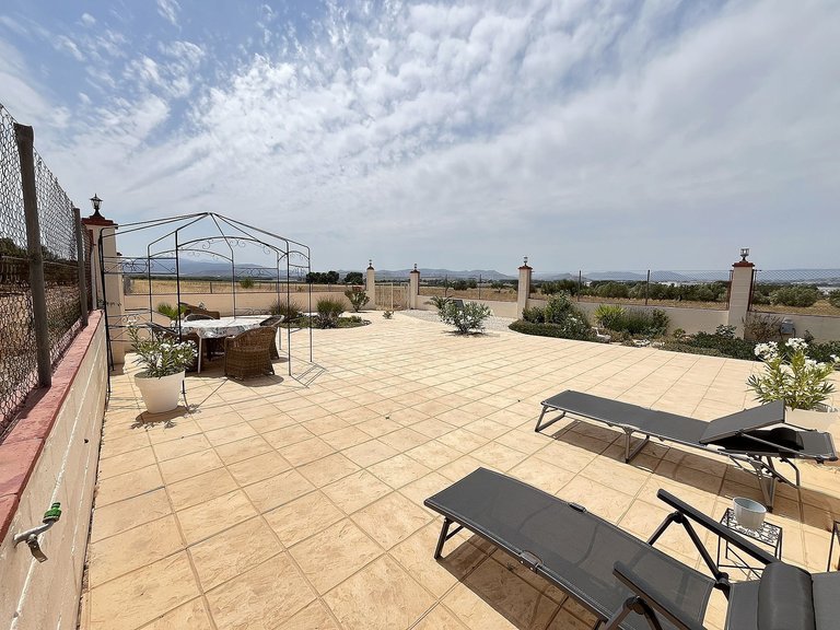 Country House for Sale in Villena, Alicante 35