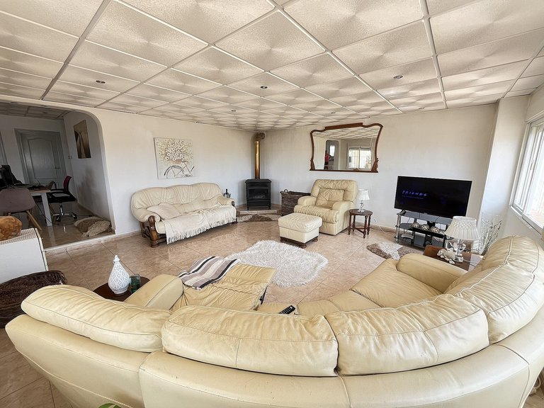 Country House for Sale in Villena, Alicante 5