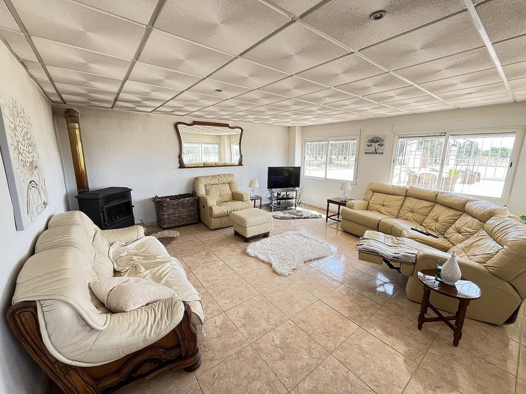 Country House for Sale in Villena, Alicante 6