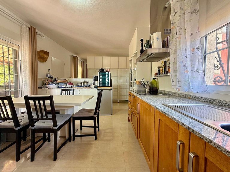Villa for Sale in Lel, Alicante 23