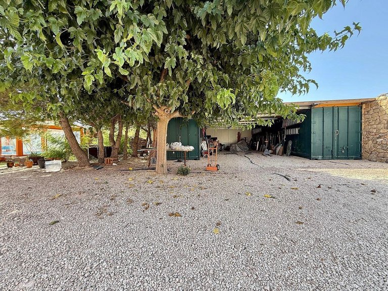 Villa for Sale in Lel, Alicante 36