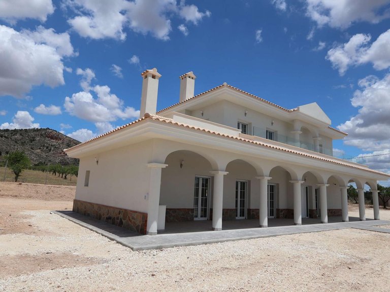 Villa for Sale in Inland Sax, Alicante 35