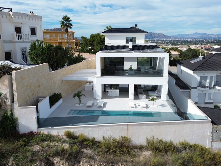 Villa for Sale in Ciudad Quesada, Alicante 37