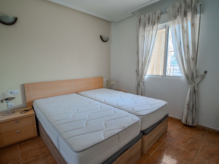 Apartment for Sale in Torrevieja, Alicante, 11