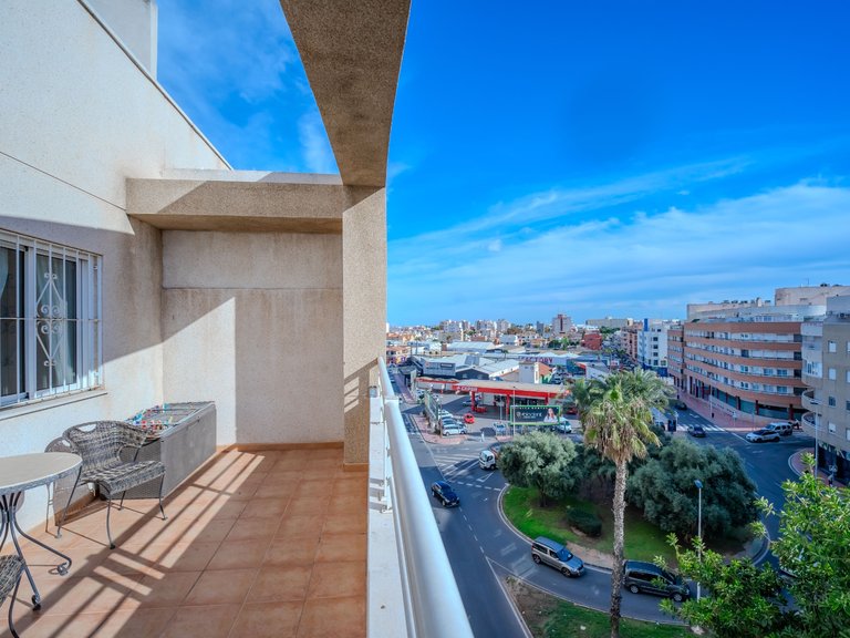 Apartment for Sale in Torrevieja, Alicante, 16