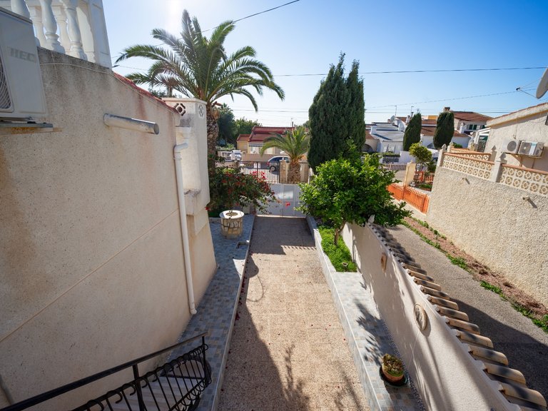 Villa for Sale in Ciudad Quesada, Alicante, 41