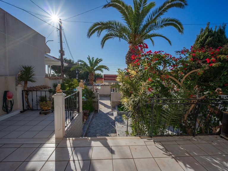 Villa for Sale in Ciudad Quesada, Alicante, 33