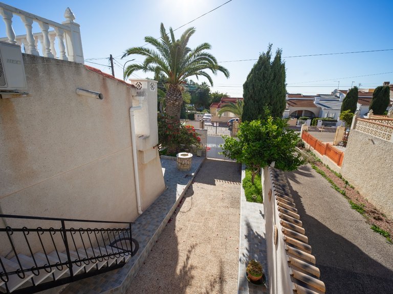 Villa for Sale in Ciudad Quesada, Alicante, 46