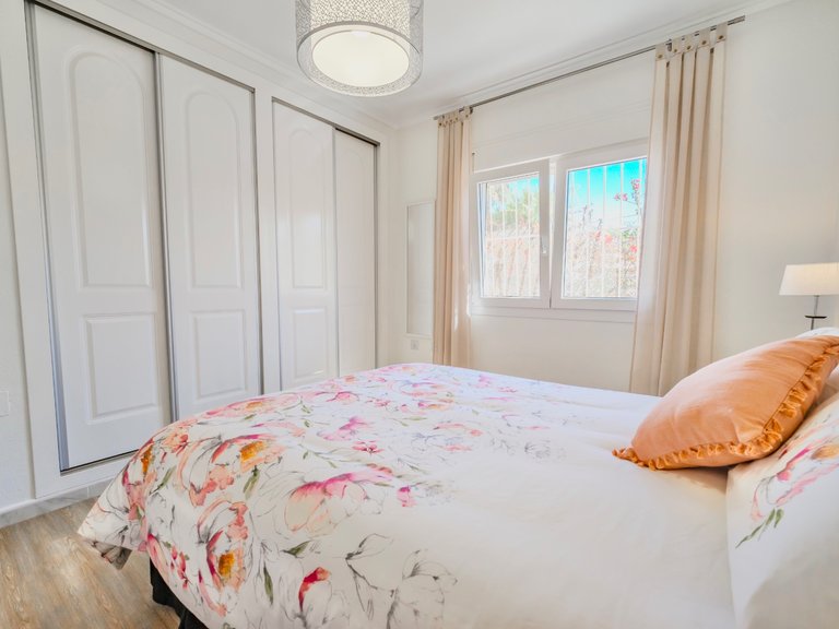 Villa for Sale in Ciudad Quesada, Alicante, 32