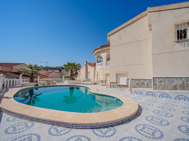 Villa for Sale in Ciudad Quesada, Alicante, 25