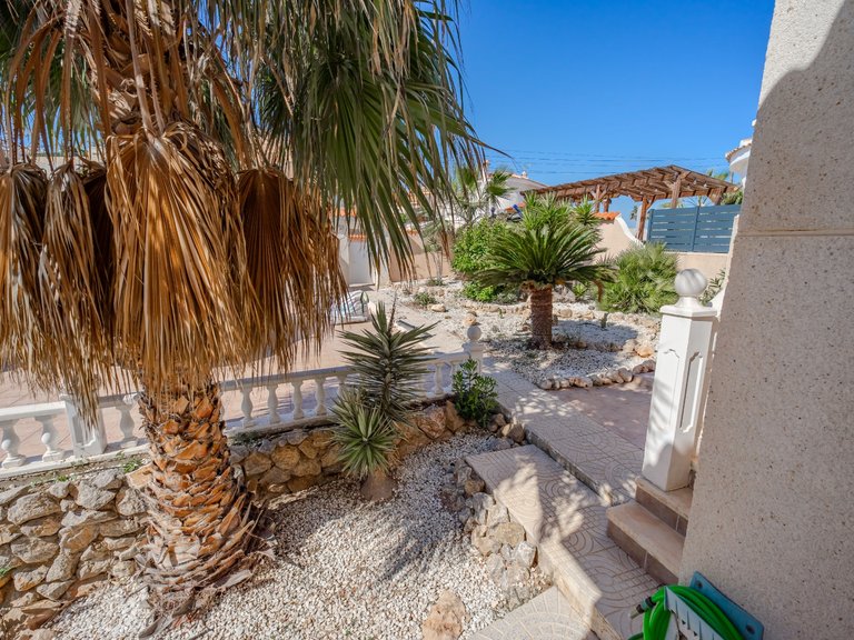 Villa for Sale in Ciudad Quesada, Alicante, 31