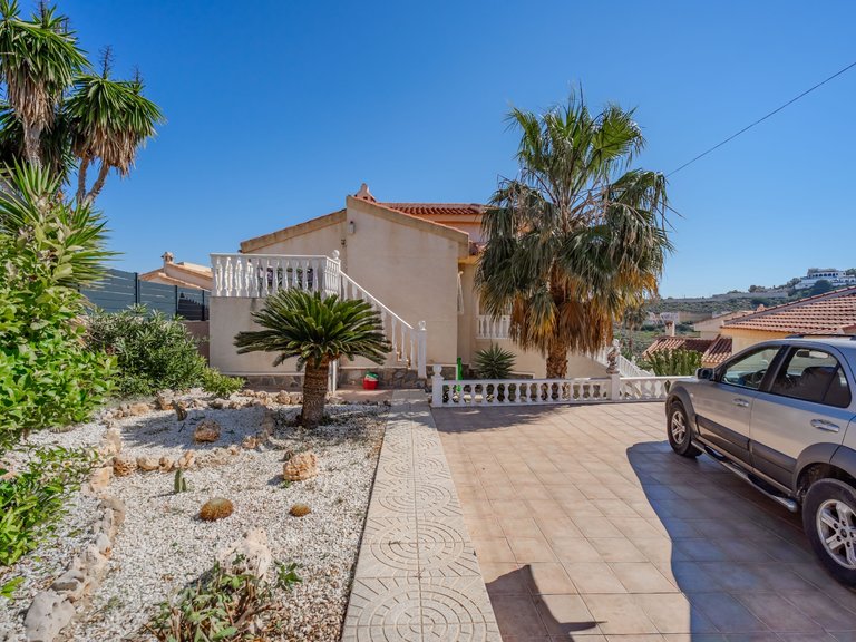 Villa for Sale in Ciudad Quesada, Alicante, 34