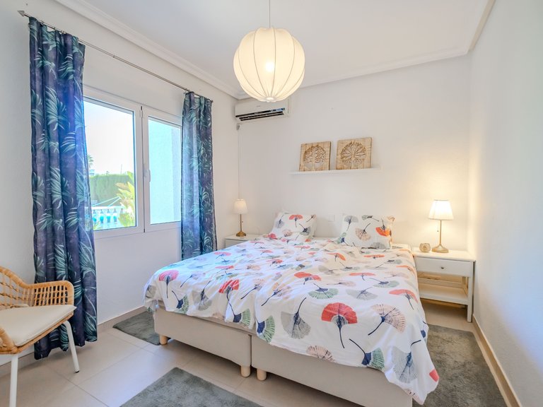 Villa for Sale in Ciudad Quesada, Alicante, 35