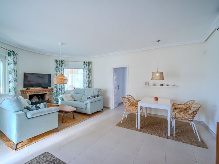 Villa for Sale in Ciudad Quesada, Alicante, 26