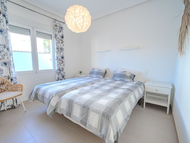 Villa for Sale in Ciudad Quesada, Alicante, 27