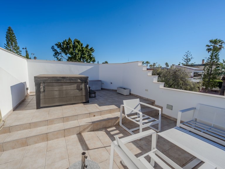Villa for Sale in Ciudad Quesada, Alicante, 48