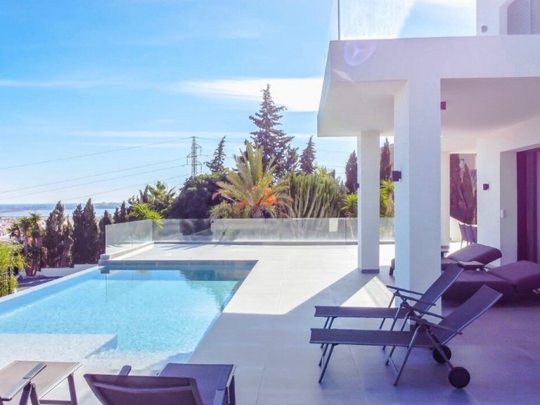 Villa for Sale in Ciudad Quesada, Alicante, 30