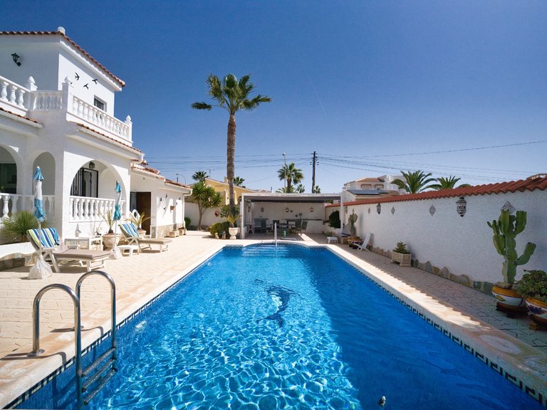 Villa for Sale in Ciudad Quesada, Alicante, 35