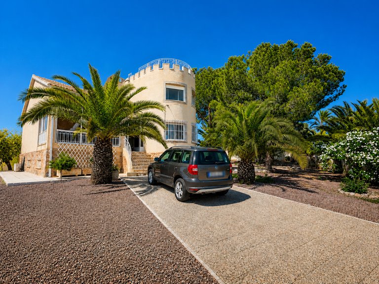 Villa for Sale in Ciudad Quesada, Alicante 1