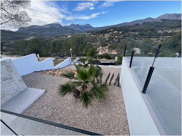 Villa for Sale in Costa Blanca Calpe, Alicante 11