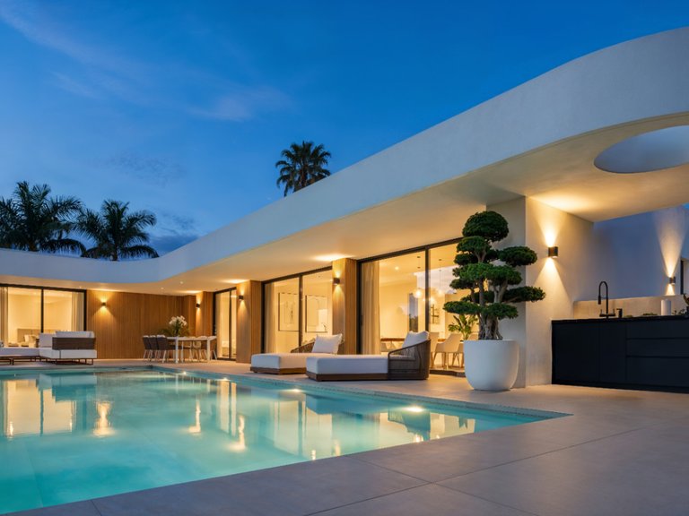 Villa for Sale in Costa Blanca Calpe, Alicante 1