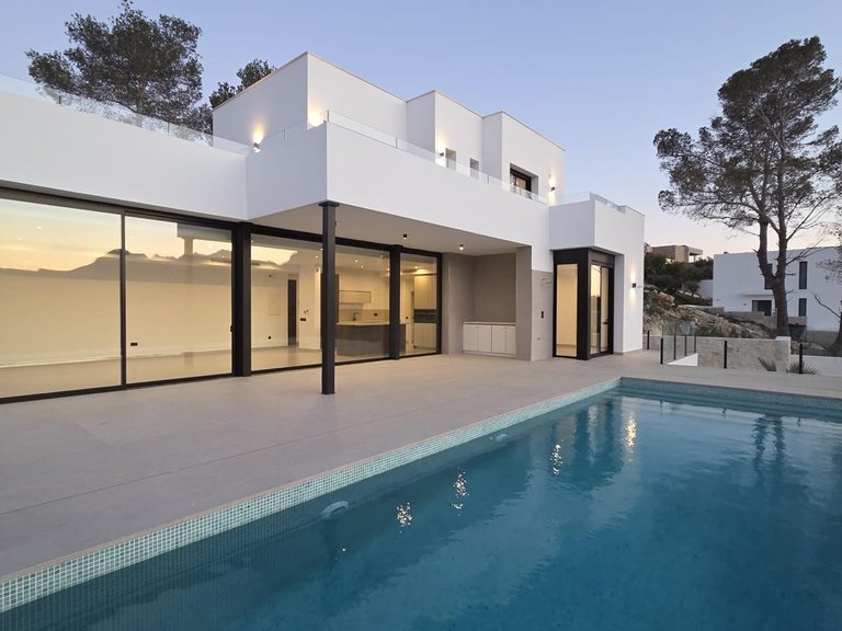 Villa for Sale in Costa Blanca Calpe, Alicante 45