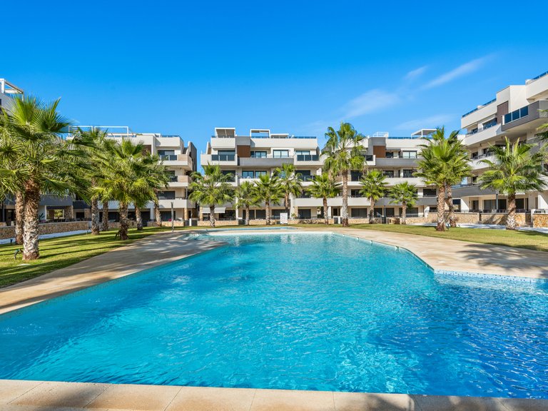 Apartment for Sale in Costa Blanca Villamartin, Alicante 2