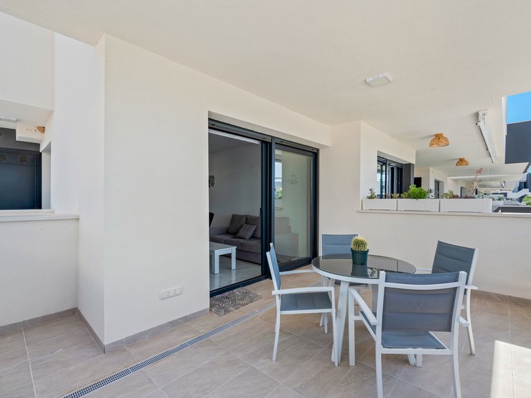 Apartment for Sale in Costa Blanca Villamartin, Alicante 4