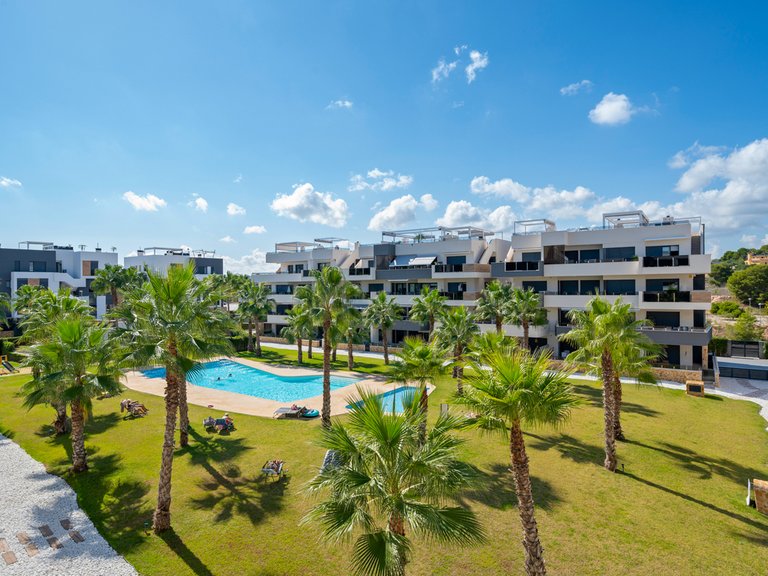 Apartment for Sale in Costa Blanca Villamartin, Alicante 1