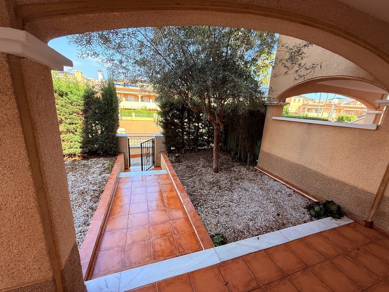 Town House for Sale in Costa Blanca Mil Palmeras, Alicante 7