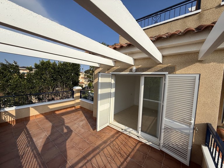 Town House for Sale in Costa Blanca Mil Palmeras, Alicante 12