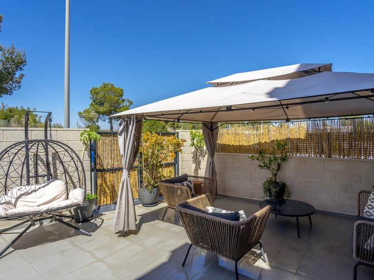 Town House for Sale in Costa Blanca Villamartin, Alicante 5