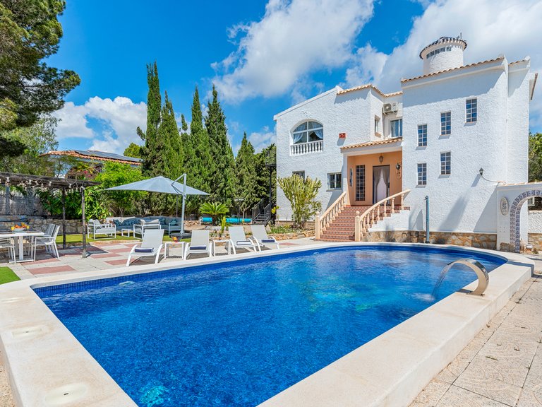 Villa for Sale in Inland Pinar De Campoverde, Alicante 23