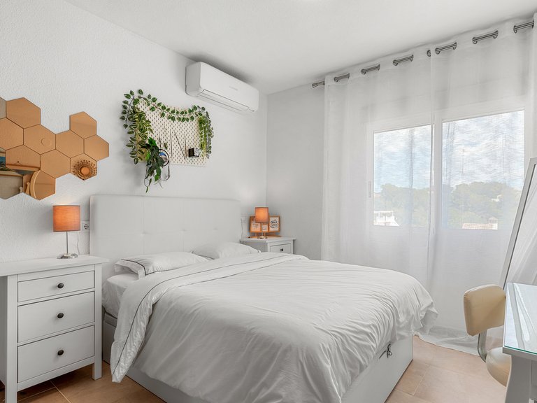 Villa for Sale in Inland Pinar De Campoverde, Alicante 44
