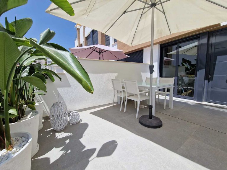 Town House for Sale in Costa Blanca Guardamar Del Segura, Alicante 2