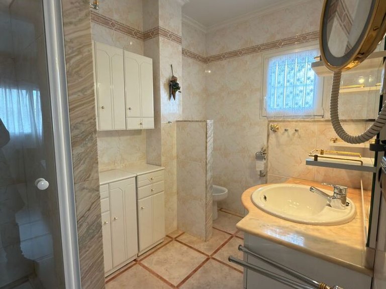 Villa for Sale in Costa Blanca Playa Flamenca, Alicante 18