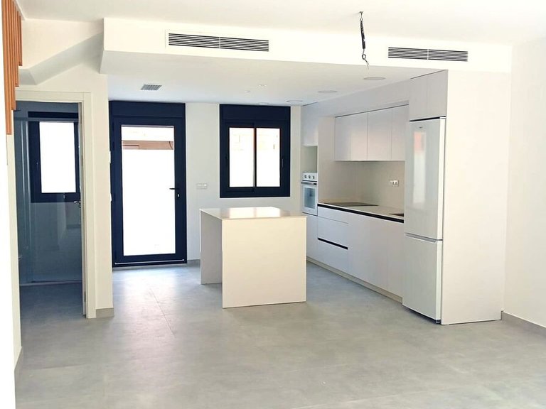 Villa for Sale in Inland Cox, Alicante 1