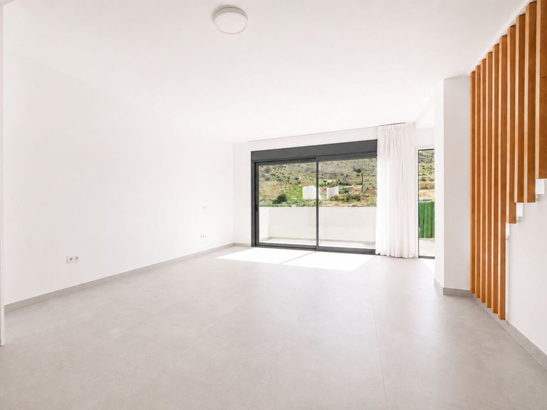 Villa for Sale in Inland Cox, Alicante 2