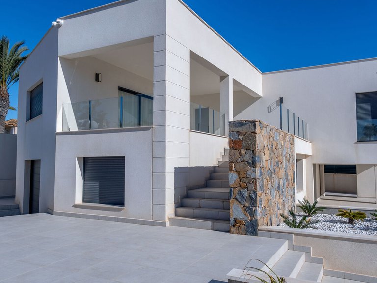 Villa for Sale in Costa Blanca Torrevieja, Alicante 6