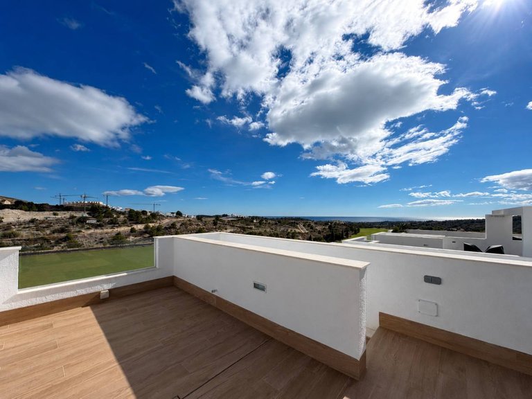 Penthouse for Sale in Costa Blanca Finestrat, Alicante 1