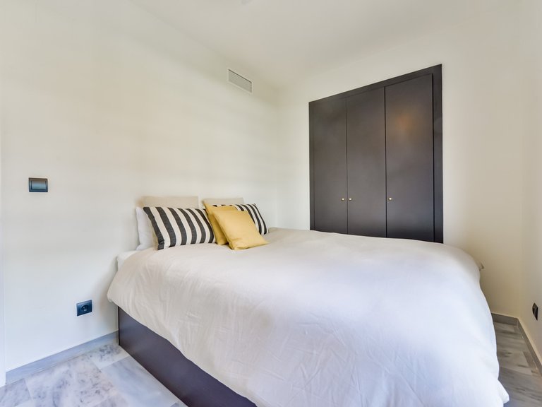 Apartment for Sale in Costa Blanca Villajoyosa, Alicante 10