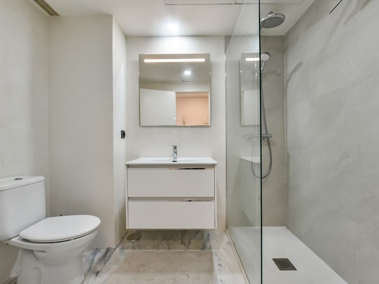 Apartment for Sale in Costa Blanca Villajoyosa, Alicante 11