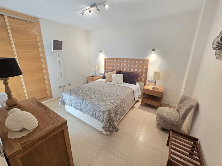 Apartment for Sale in Costa Blanca Torrevieja, Alicante 32